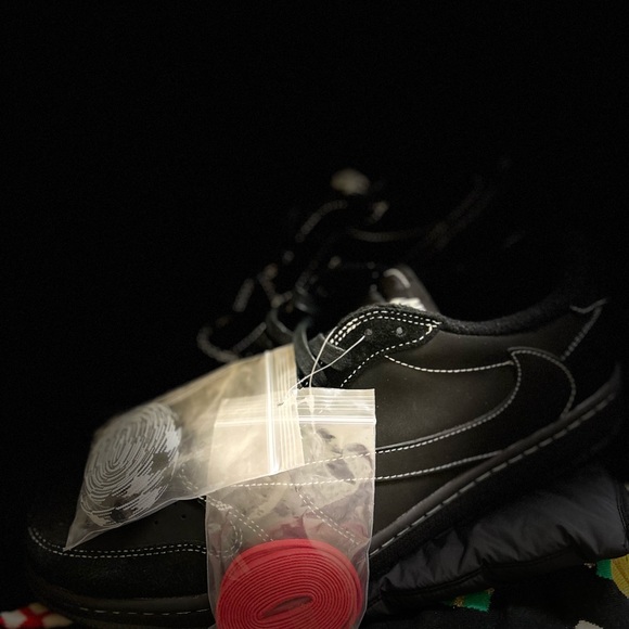 Deadstock Travis Scott Low Dunks ‘Phantom Blacks”, Jordan’s \ Nike. $250 Sale! - Picture 3 of 16